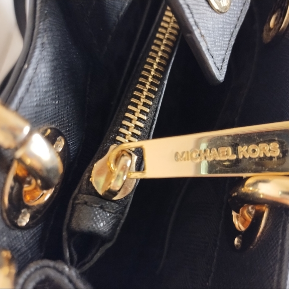 MICHAEL KORS BLACK LUXURY LEATHER CYNTHIA TOTE - Picture 6 of 10